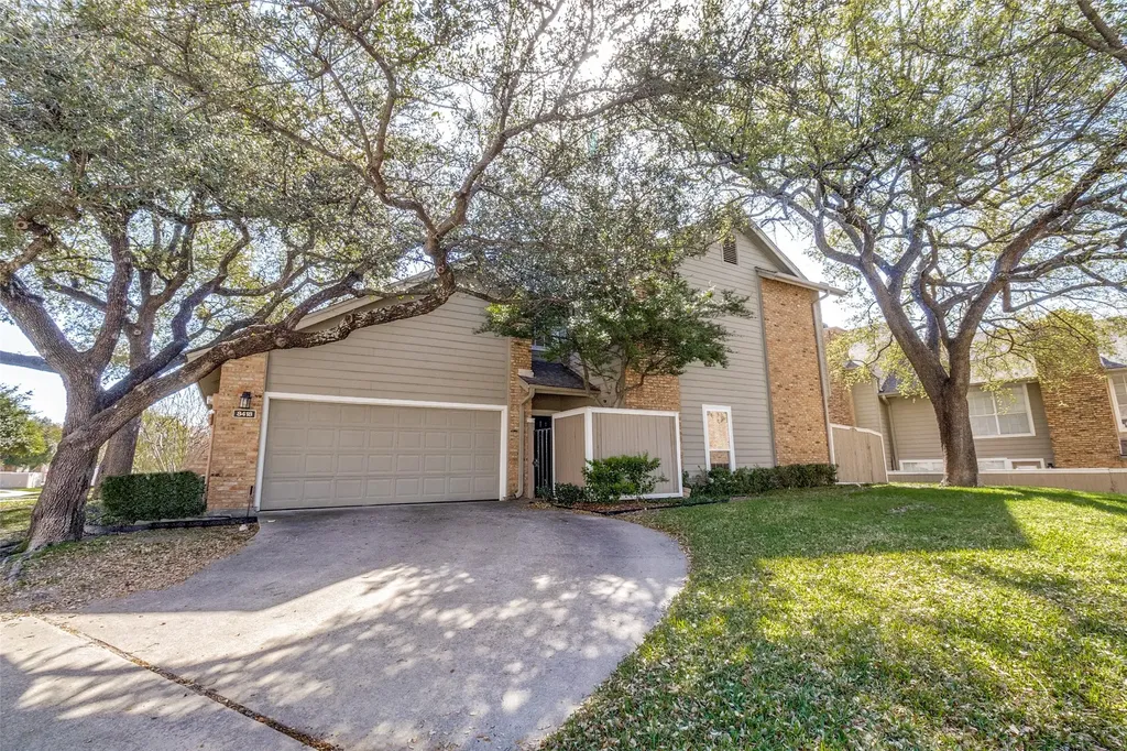 8418 Towneship Lane Dallas TX 75243