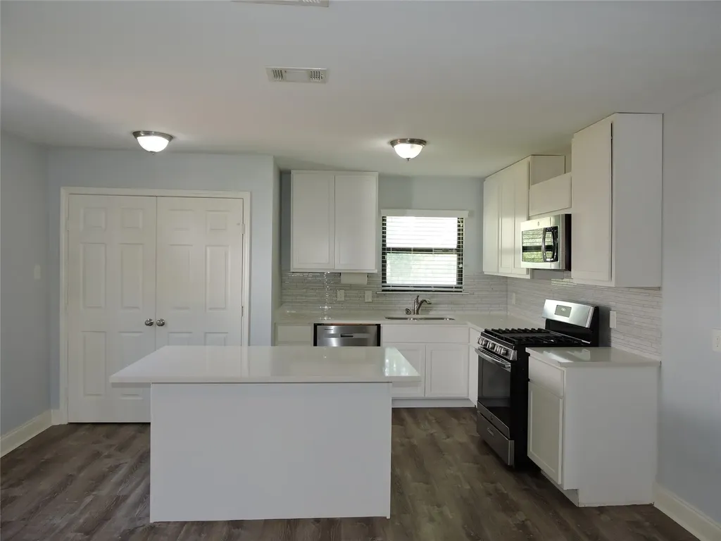12238 Oberlin Drive Dallas TX 75243