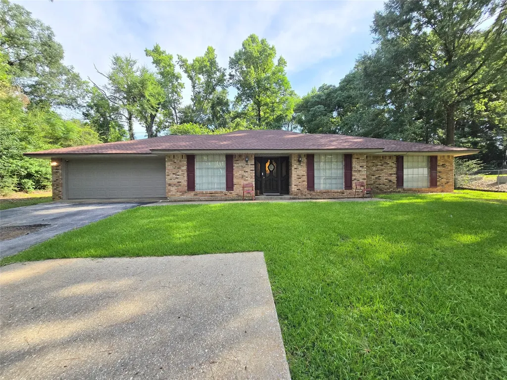 910 Twilight Lane Center TX 75935
