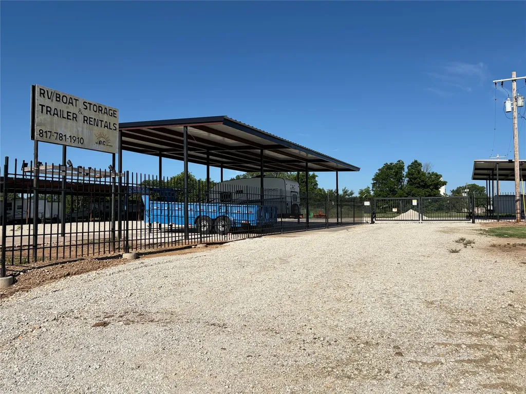 406 S Highway 79 Highway Olney TX 76374