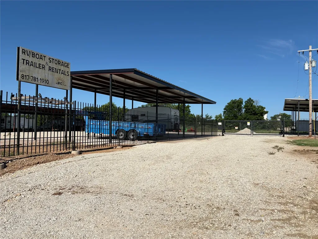 406 S Highway 79 Highway Olney TX 76374