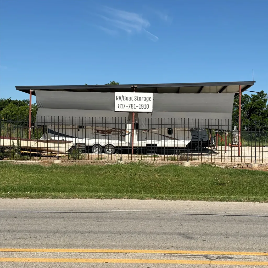 406 S Highway 79 Highway Olney TX 76374