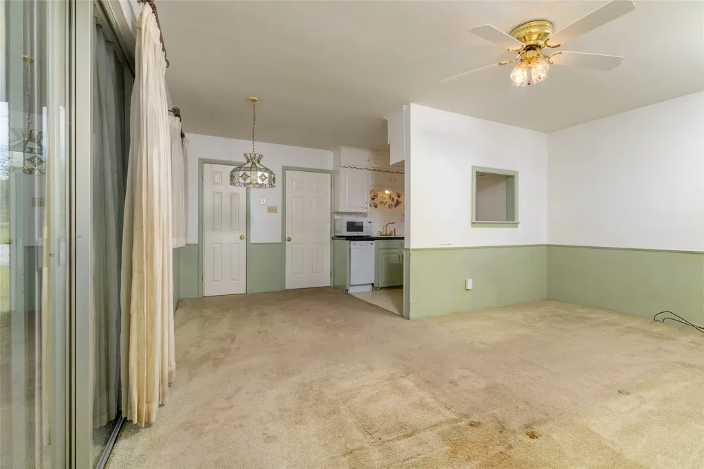 6604 Trailwood Drive Forest Hill TX 76140