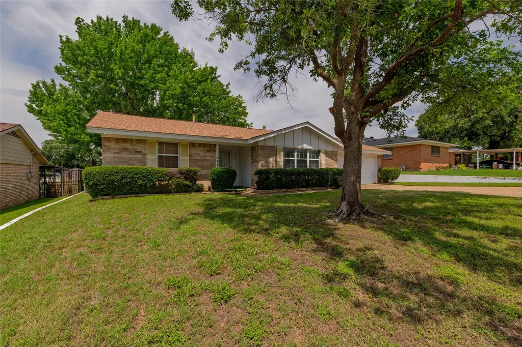 6604 Trailwood Drive Forest Hill TX 76140