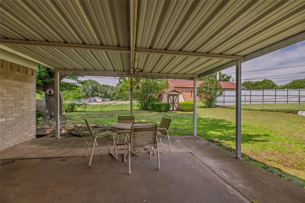 6604 Trailwood Drive Forest Hill TX 76140