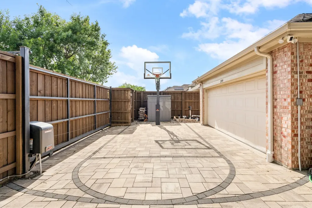 2749 Marshall Drive Frisco TX 75033