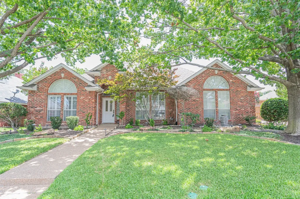 7005 Meadowside Road S Fort Worth TX 76132