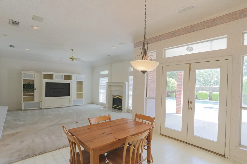 7005 Meadowside Road S Fort Worth TX 76132
