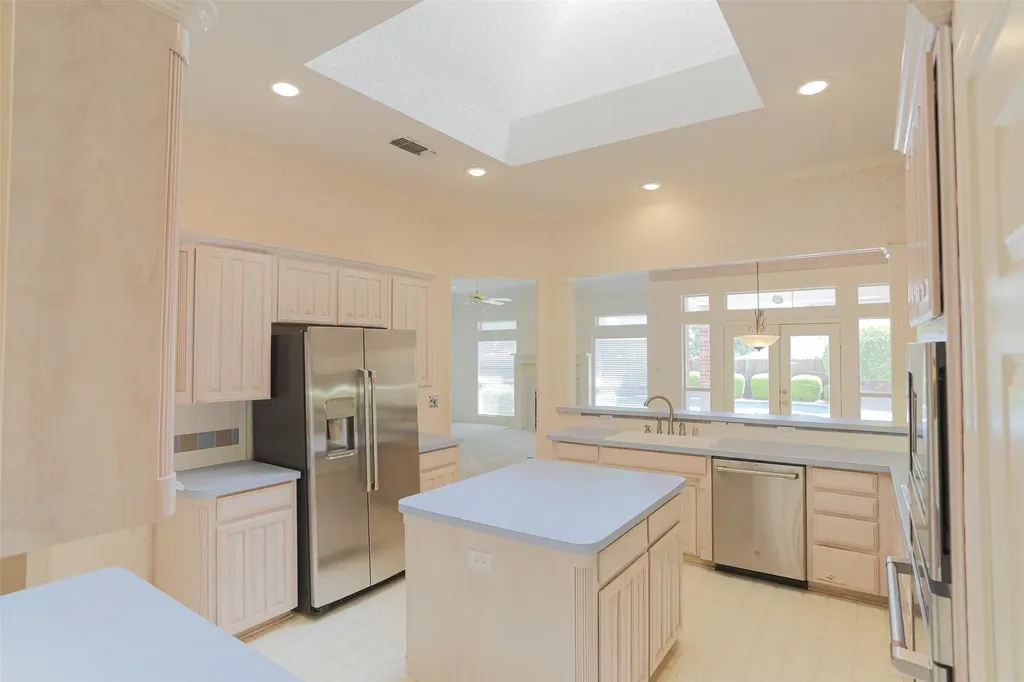 7005 Meadowside Road S Fort Worth TX 76132