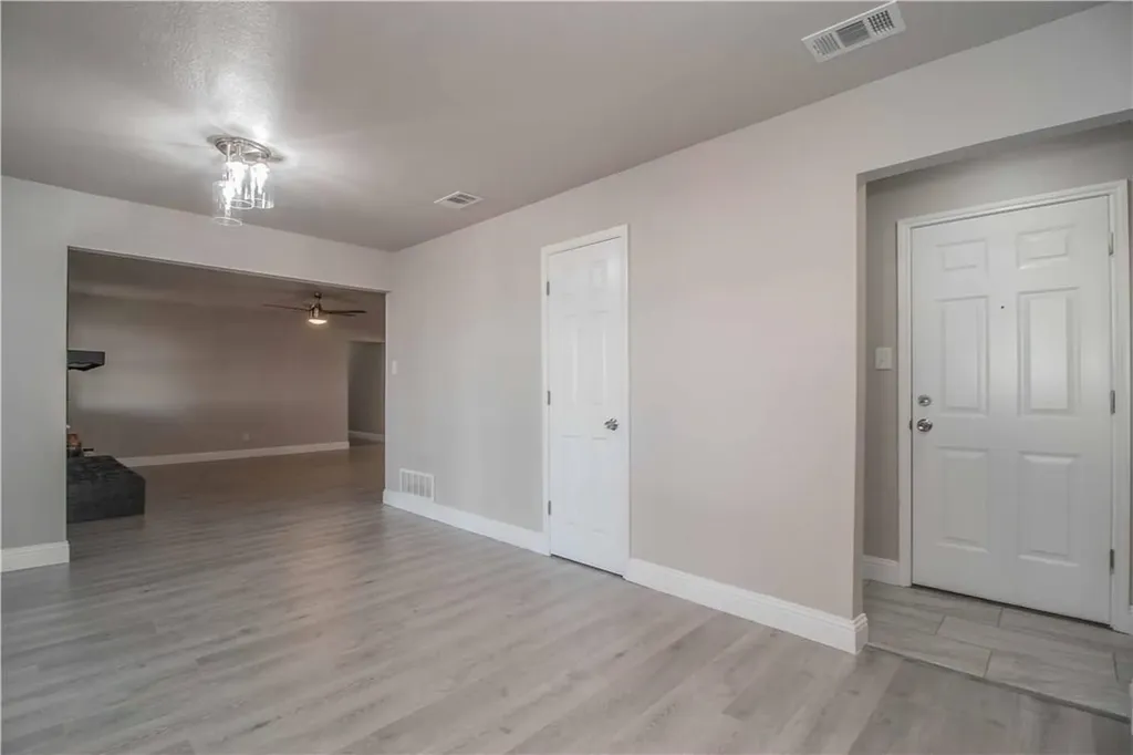 7305 Woodbridge Drive Forest Hill TX 76140