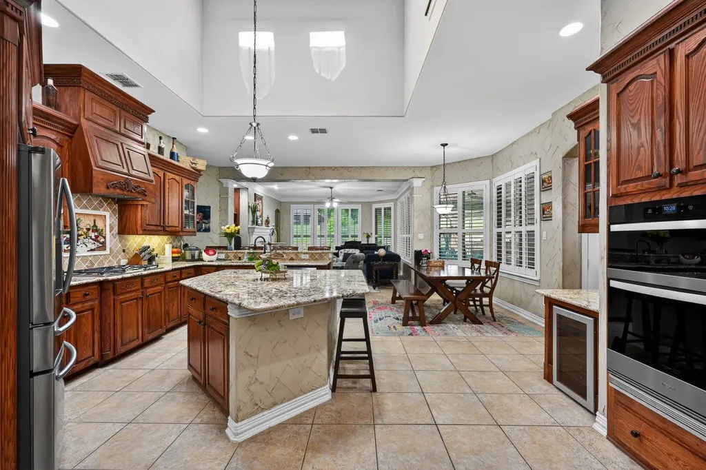 102 W Carruth Lane Double Oak TX 75077
