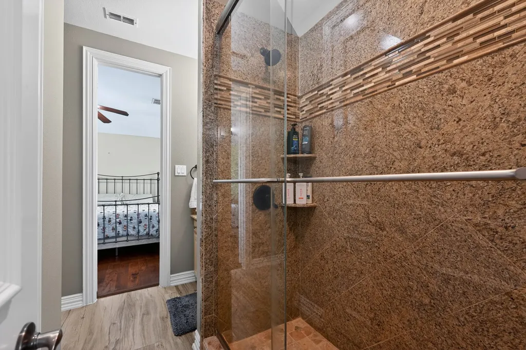 102 W Carruth Lane Double Oak TX 75077