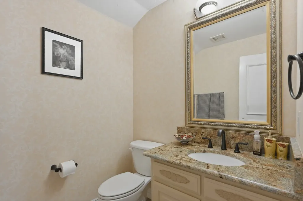 102 W Carruth Lane Double Oak TX 75077