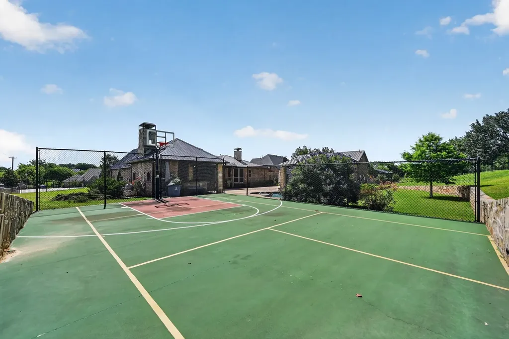 102 W Carruth Lane Double Oak TX 75077