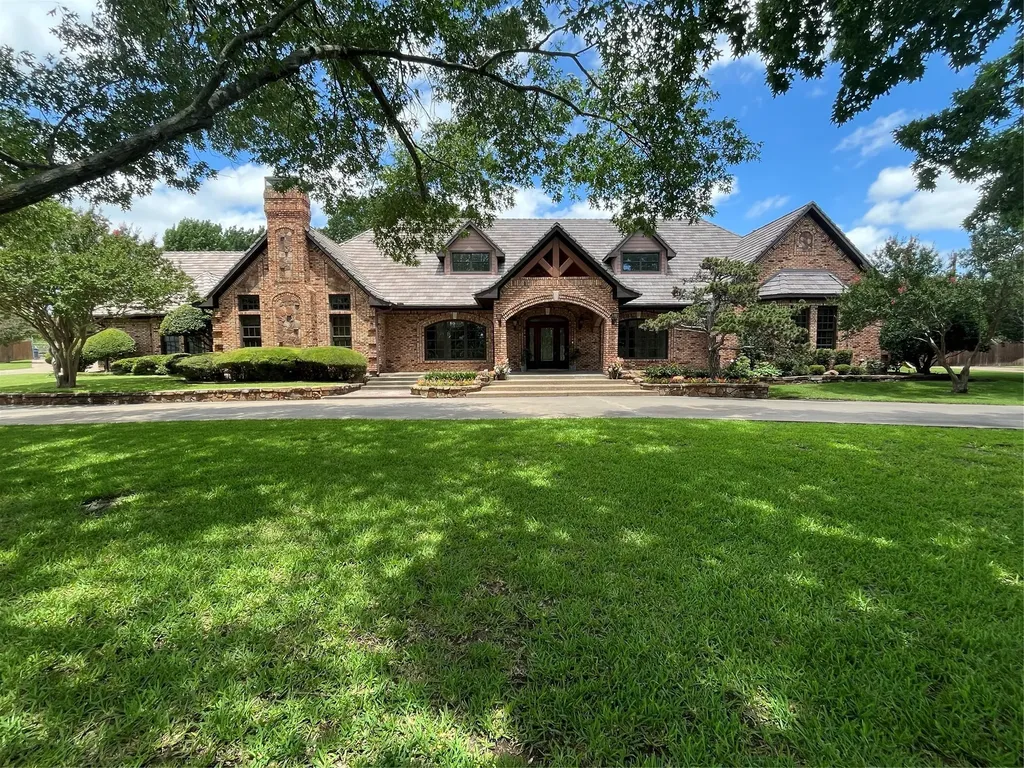 217 Sunray Lane Sunnyvale TX 75182