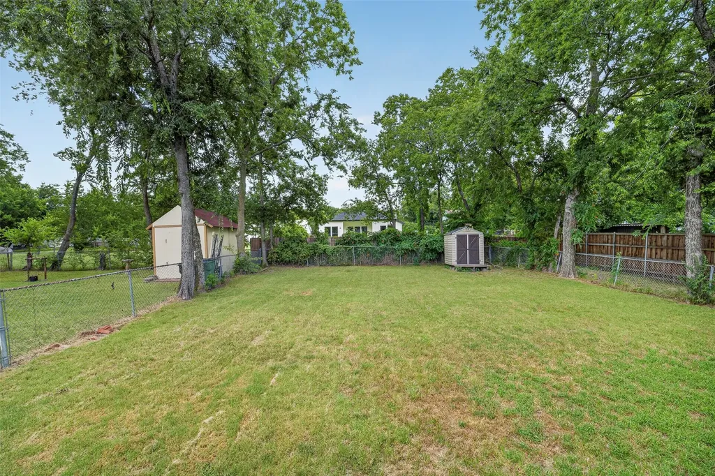 1914 Stanford Street Greenville TX 75401
