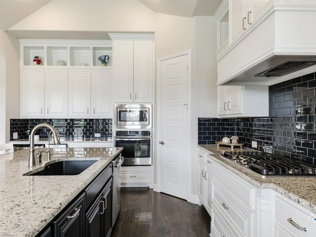 1306 Cypress Creek Way Celina TX 75009