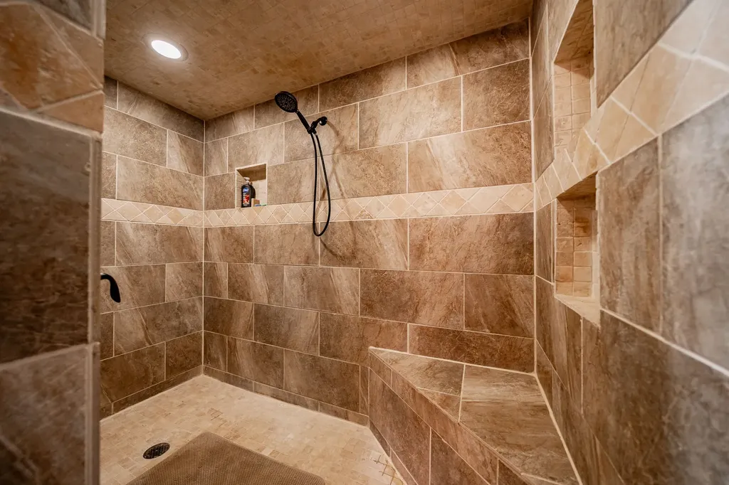 4946 County Road 410 Hawley TX 79525