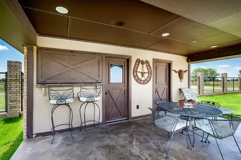 4946 County Road 410 Hawley TX 79525