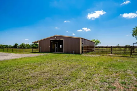4946 County Road 410 Hawley TX 79525