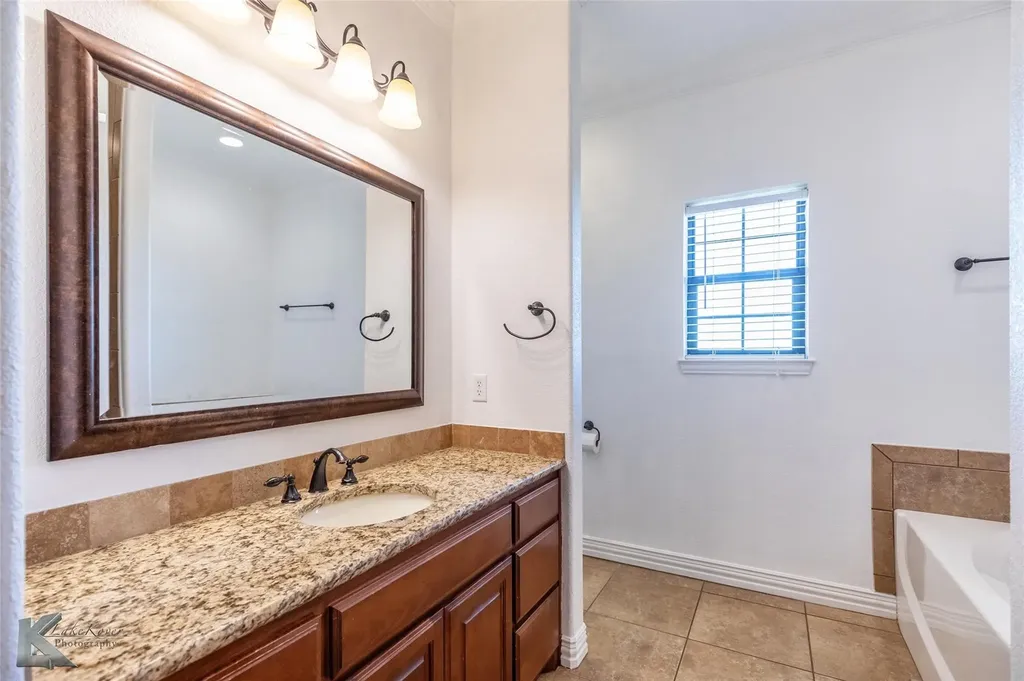 357 County Road 337 Tuscola TX 79562