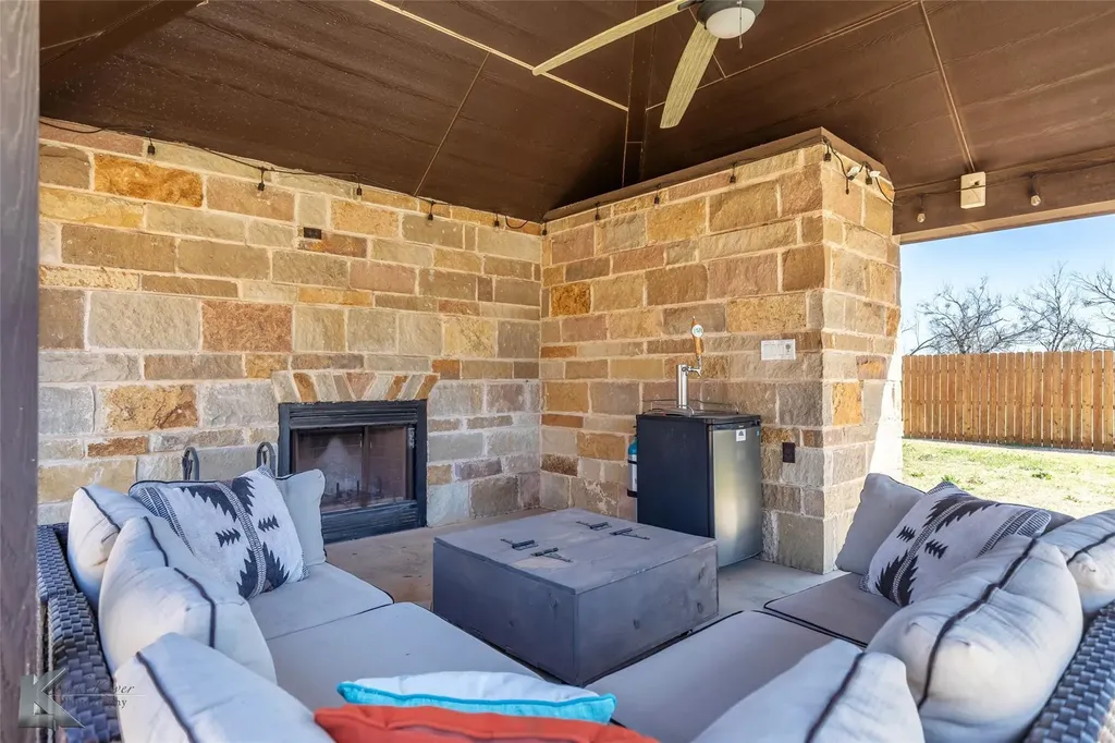 357 County Road 337 Tuscola TX 79562