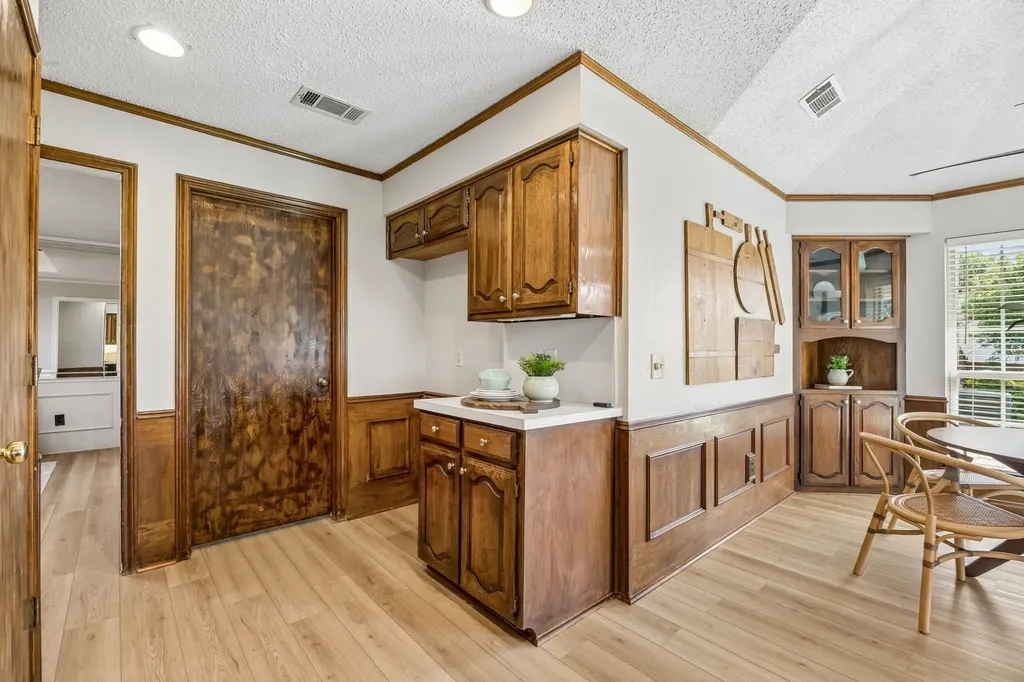 2723 Dali Drive Dallas TX 75287