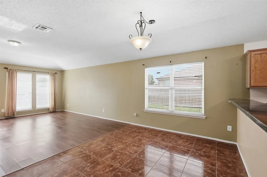 640 Canyon Place Desoto TX 75115