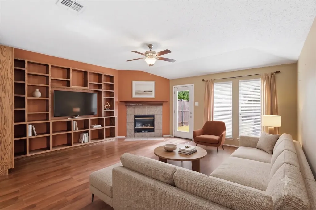 640 Canyon Place Desoto TX 75115