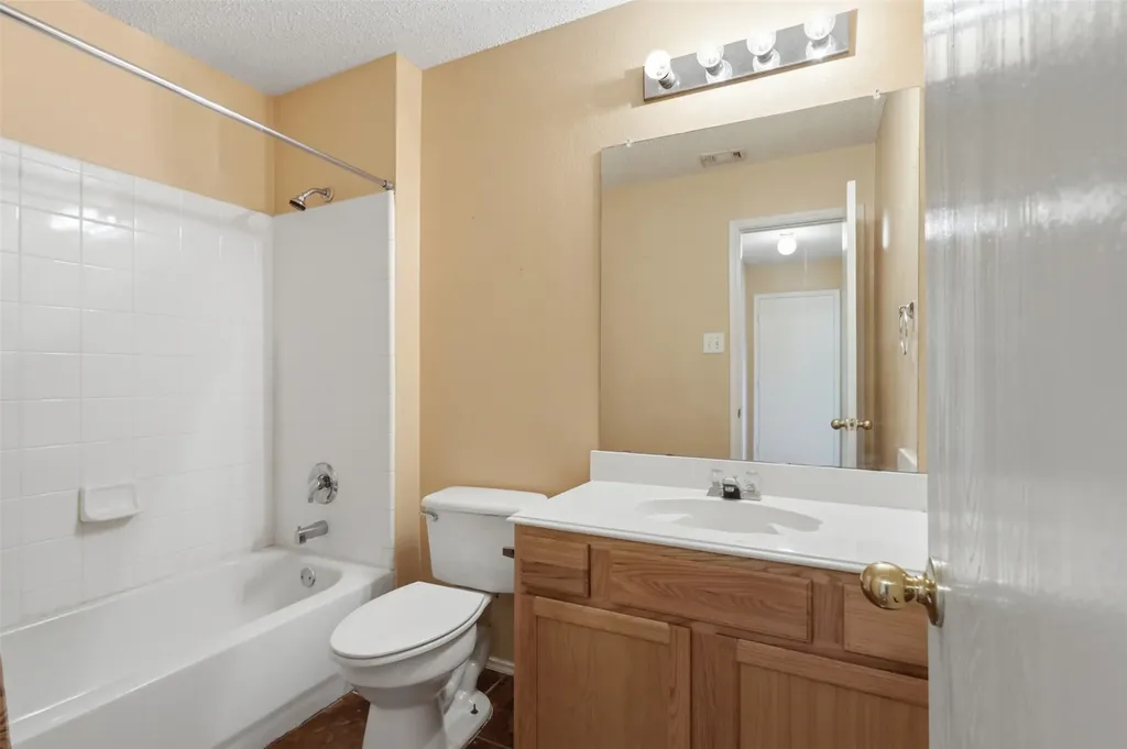 640 Canyon Place Desoto TX 75115