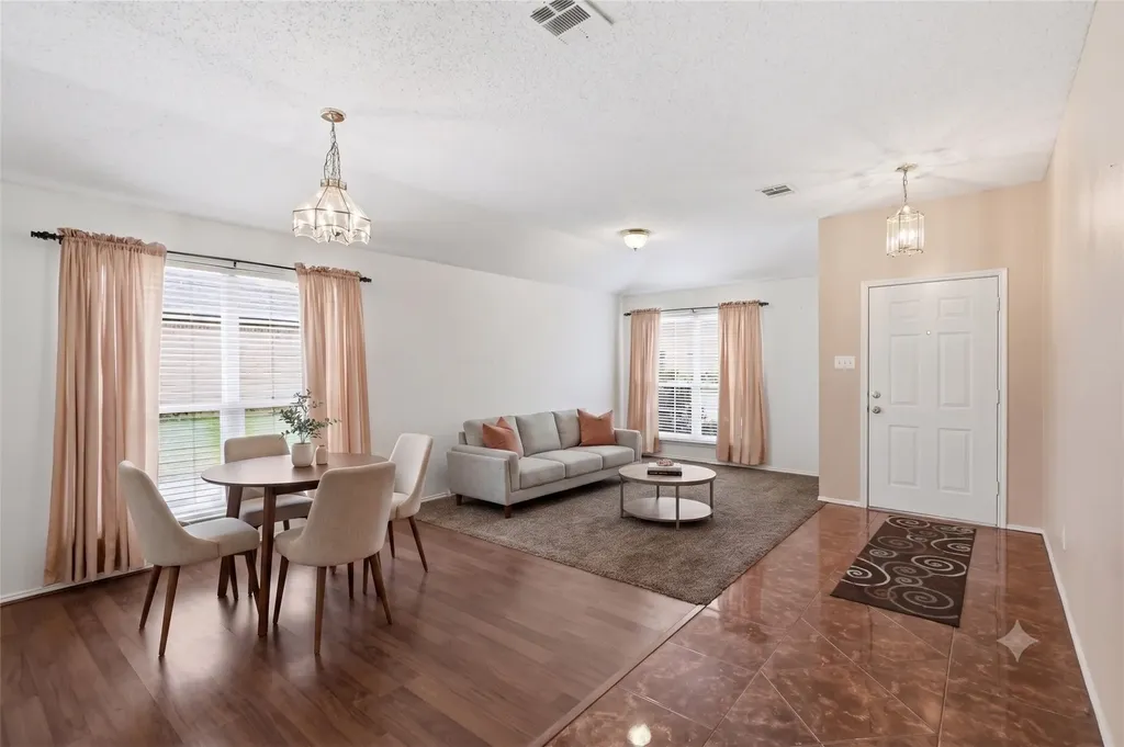 640 Canyon Place Desoto TX 75115