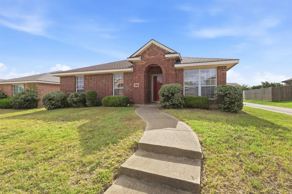 640 Canyon Place Desoto TX 75115