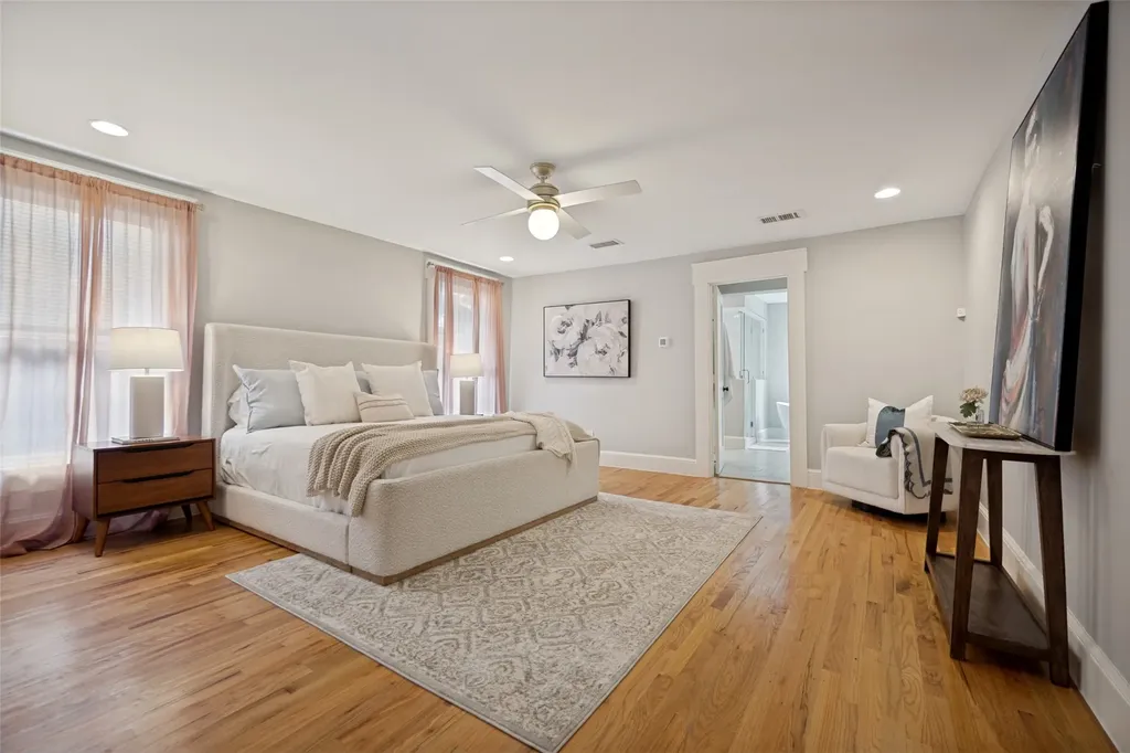 5621 Tremont Street Dallas TX 75214