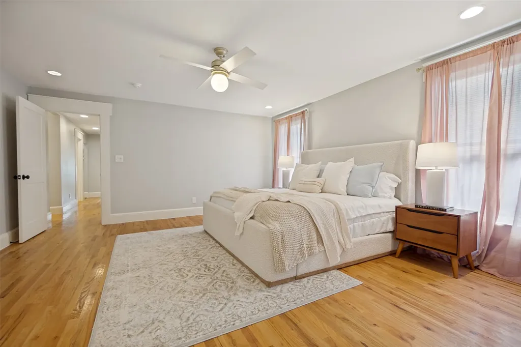 5621 Tremont Street Dallas TX 75214