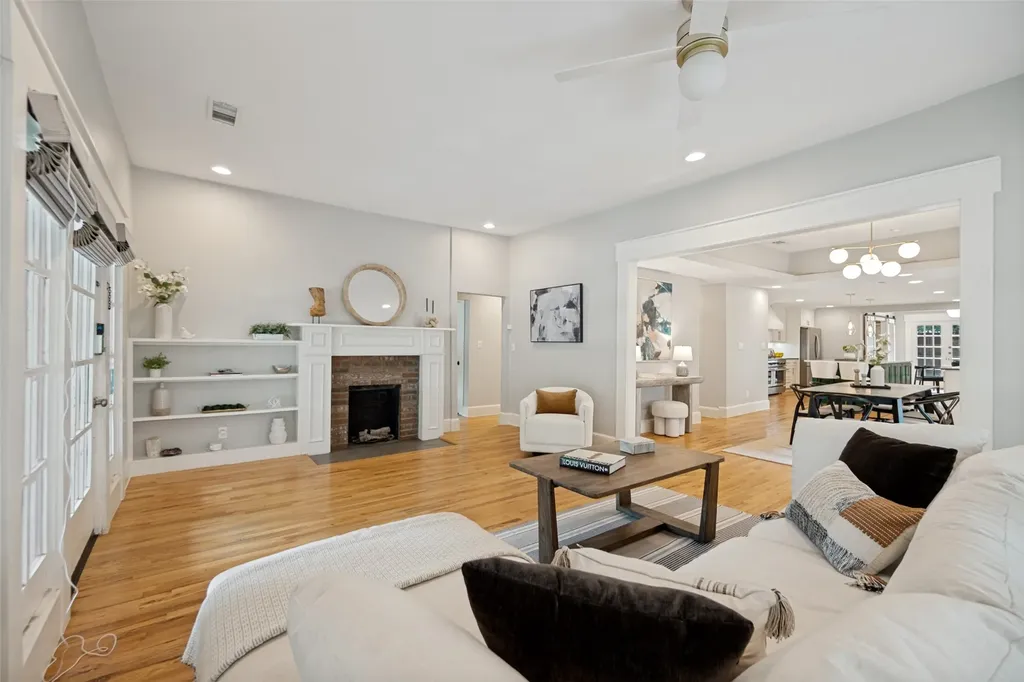 5621 Tremont Street Dallas TX 75214