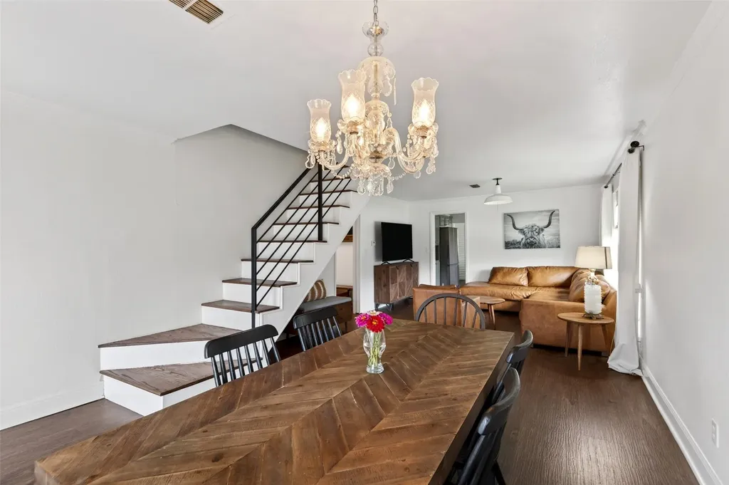 200 S Crane Street Alvord TX 76225