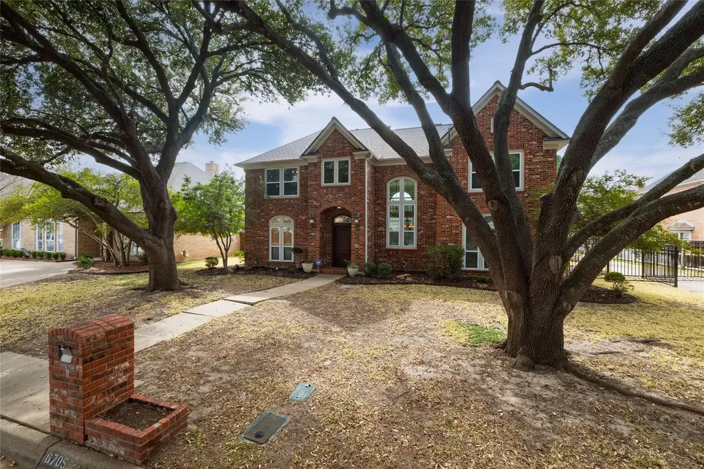 6705 Savannah Lane Fort Worth TX 76132