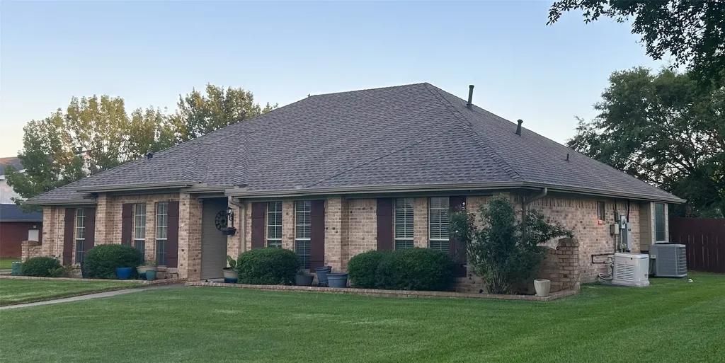 601 Highland Oaks Street Mount Vernon TX 75457