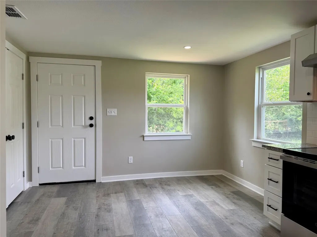 615 Smith Circle Point TX 75472