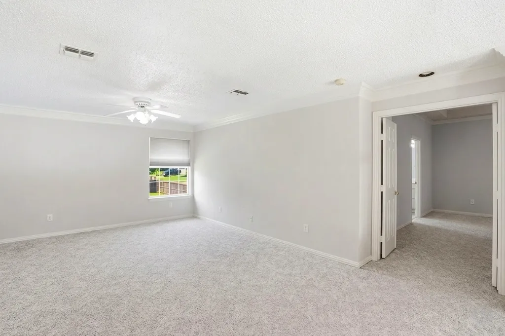 2421 Bowie Lane Grapevine TX 76051