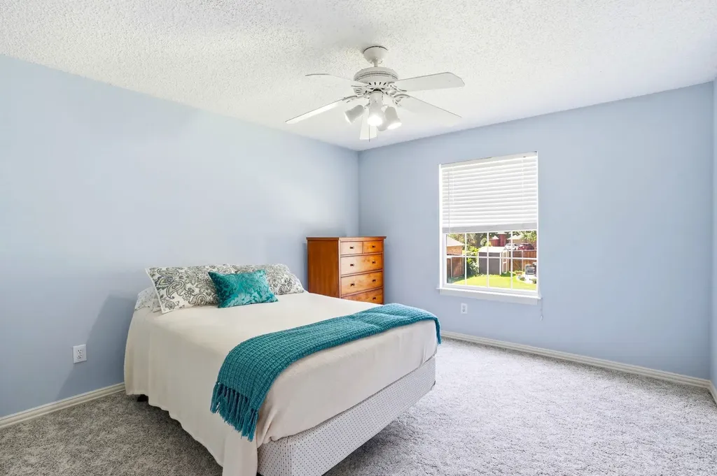 2421 Bowie Lane Grapevine TX 76051