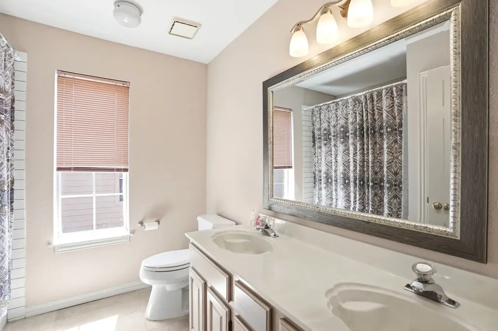 2421 Bowie Lane Grapevine TX 76051