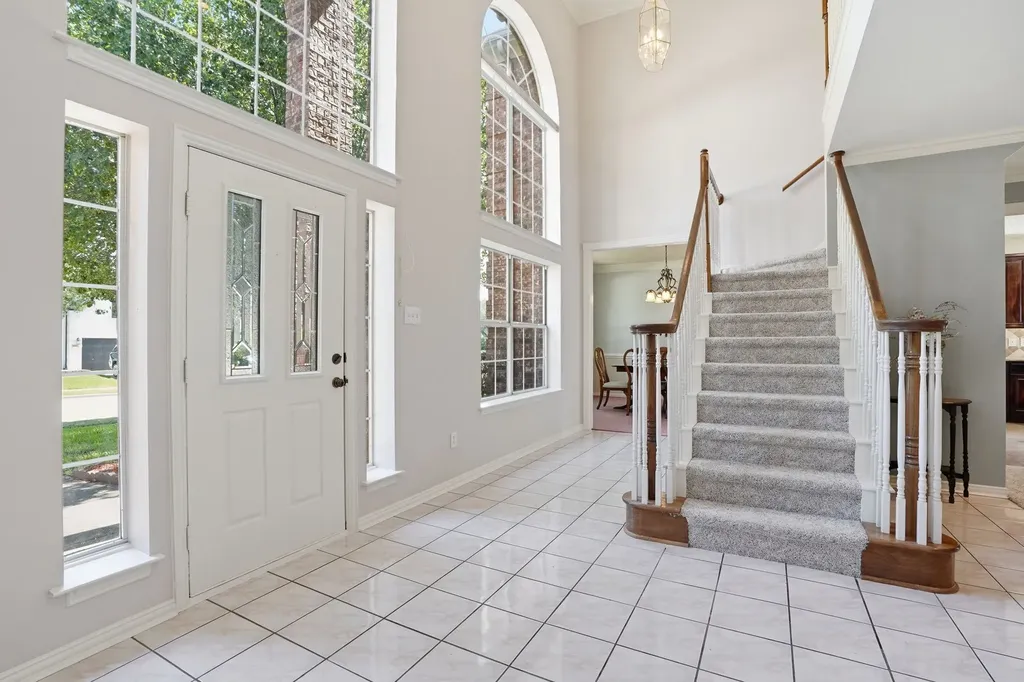 2421 Bowie Lane Grapevine TX 76051