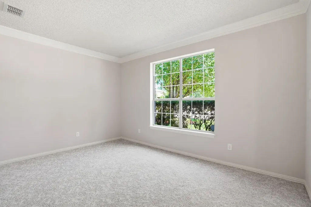 2421 Bowie Lane Grapevine TX 76051