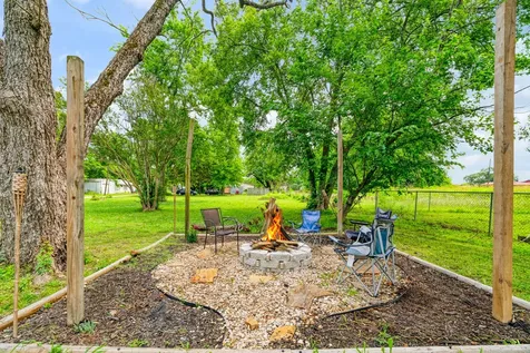 403 Monroe Deport TX 75434
