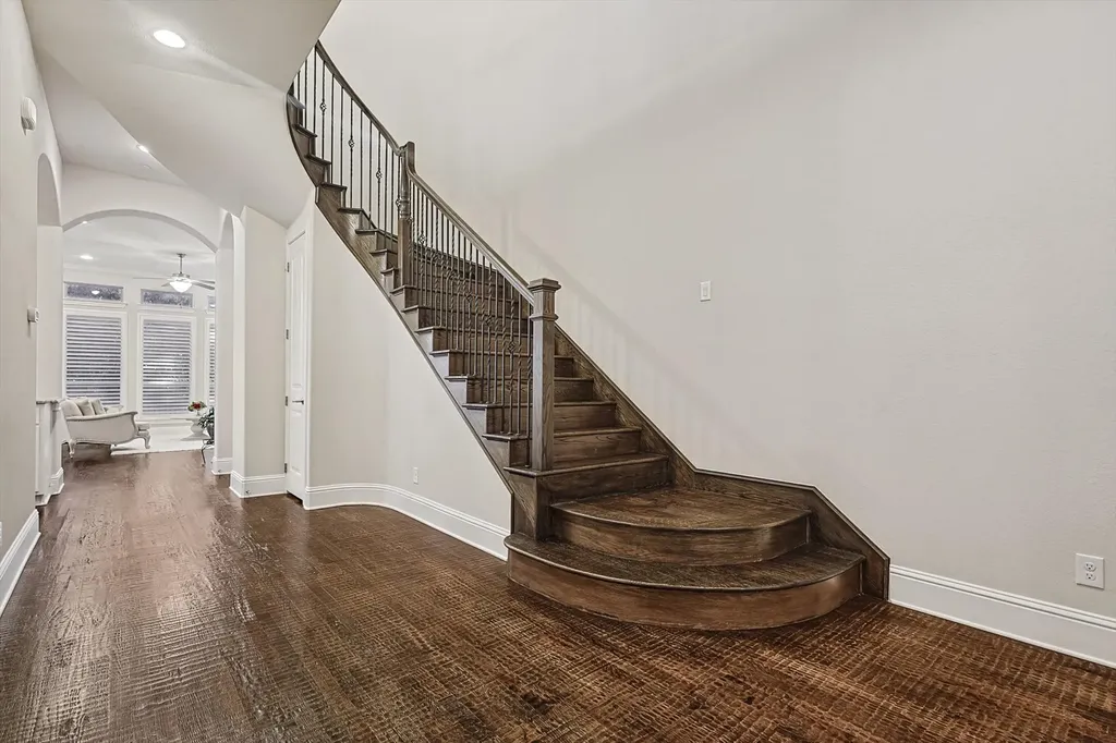 2812 Cedar Elm Drive Carrollton TX 75010