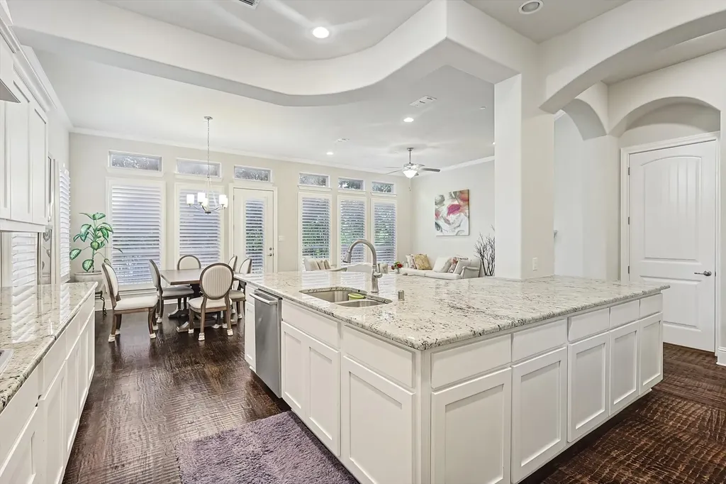 2812 Cedar Elm Drive Carrollton TX 75010