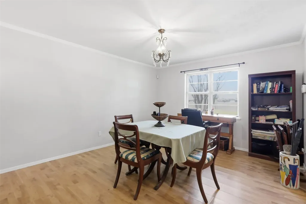 6104 Cliffside Drive Edgecliff Village TX 76134