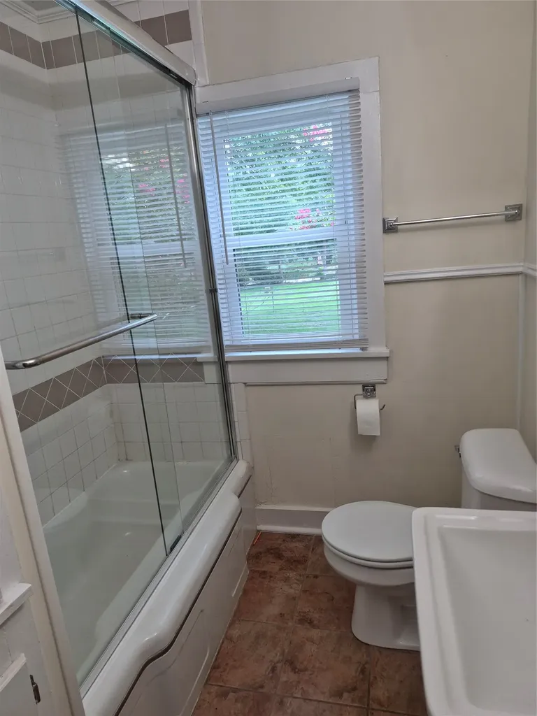 305 Shawnee Trail Henderson TX 75654