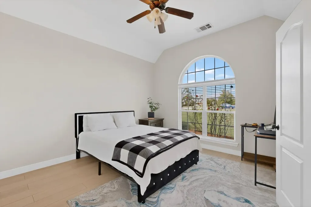 15144 Delaney Lane Talty TX 75126